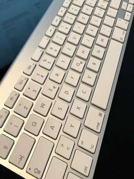 Apple iMac Tastatur ! Neu !!