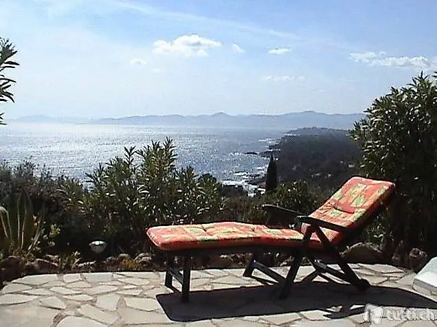 Ferienhaus mit Panoramablick direkt am Meer, Côte d"Azur