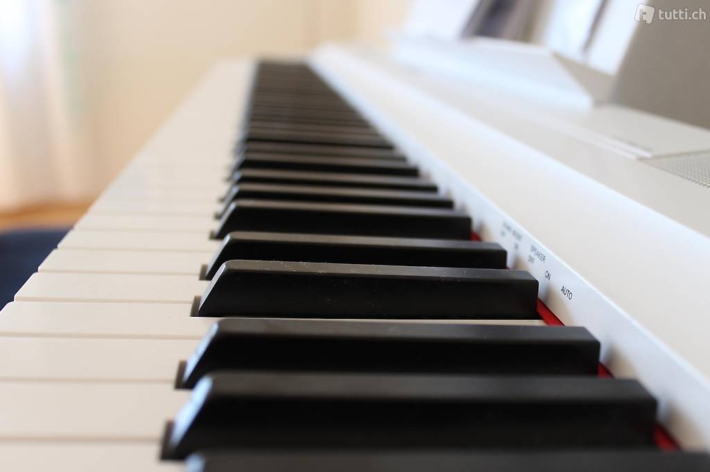  Miete ein weisses Yamaha P-125 E-Piano Klavier zum Üben