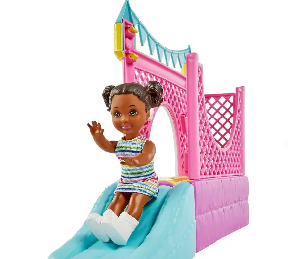 Barbie Skipper Babysitters inklusive Hüpfburg-Spielset