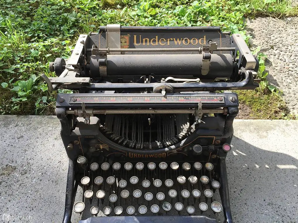 UNDERWOOD 5 - Baujahr 1929 Schreibmaschine